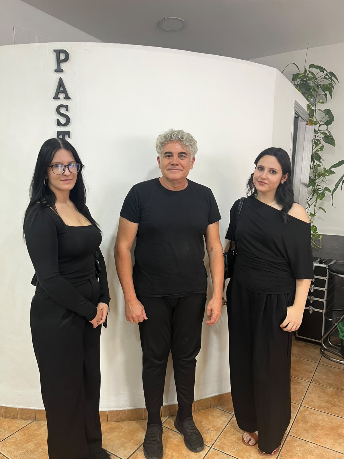 Latvian VET student training at a hairdressing salon in Córdoba